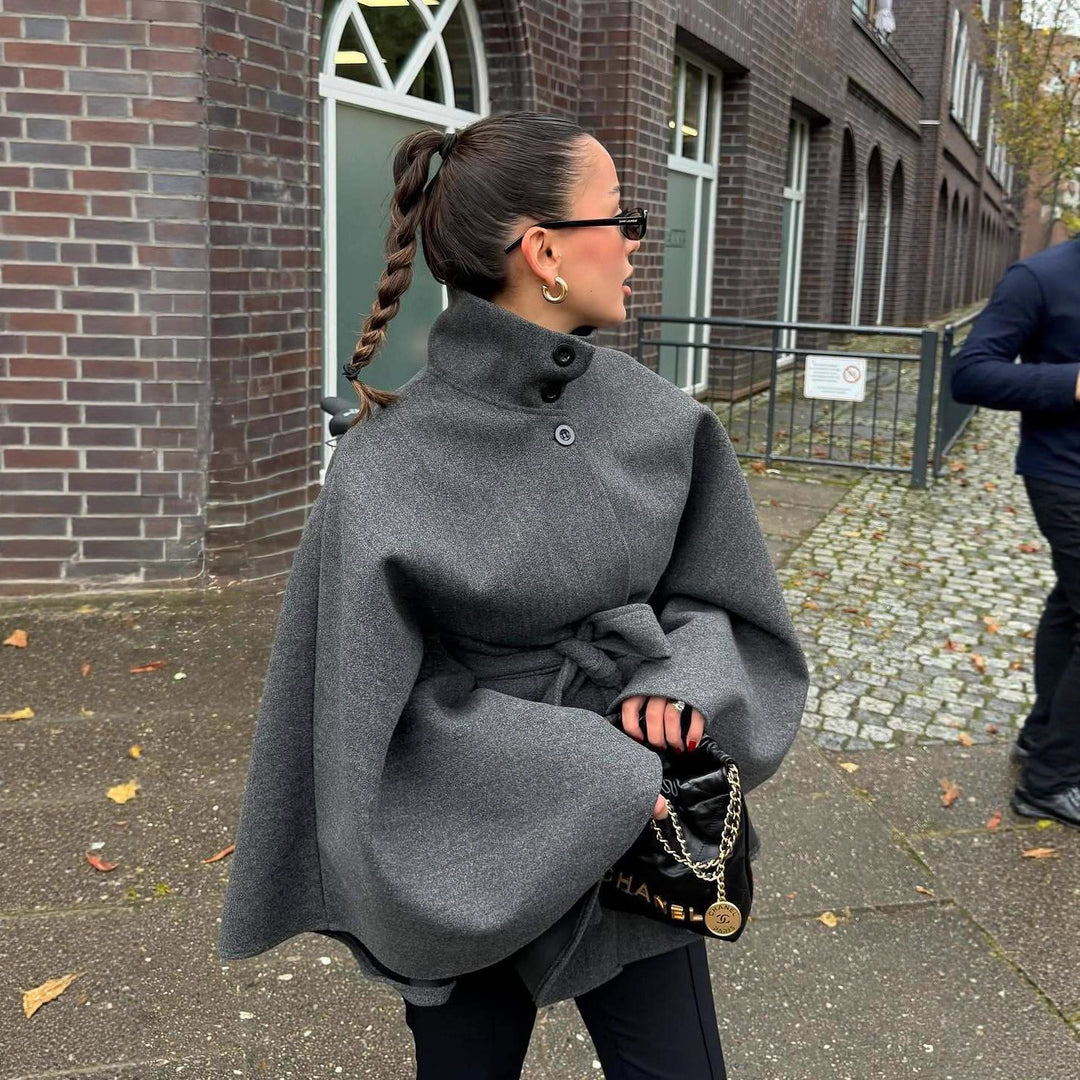 Damen Kurze Boxy-Wollmix-Jacke mit Stehkragen und aufgesetzten Pattentaschen Drune