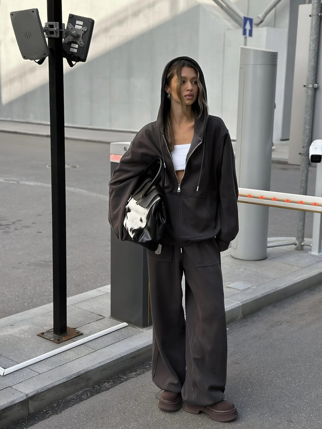 Damen oversized Kapuzenjacke mit Reißverschluss und lässiger Cargo-Loungehose Drune