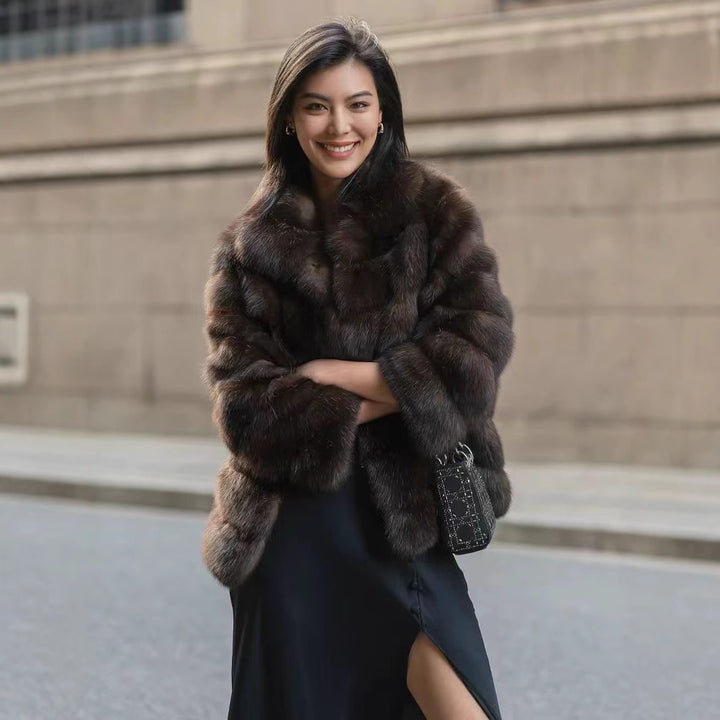 Damen luxuriöse Kuschelfelljacke im modischen Design Drune