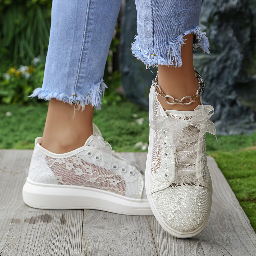 Damen Plateau-Sneaker mit Spitzen-Overlay und transparenten Organzabändern Drune