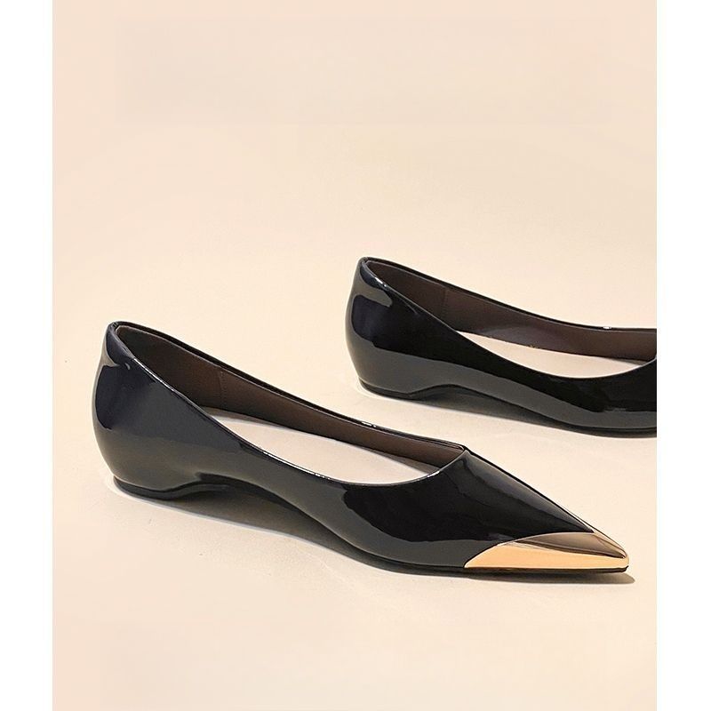 Damen spitz zulaufende flache Ballerina mit Leopardenmuster und Metallkappe Drune