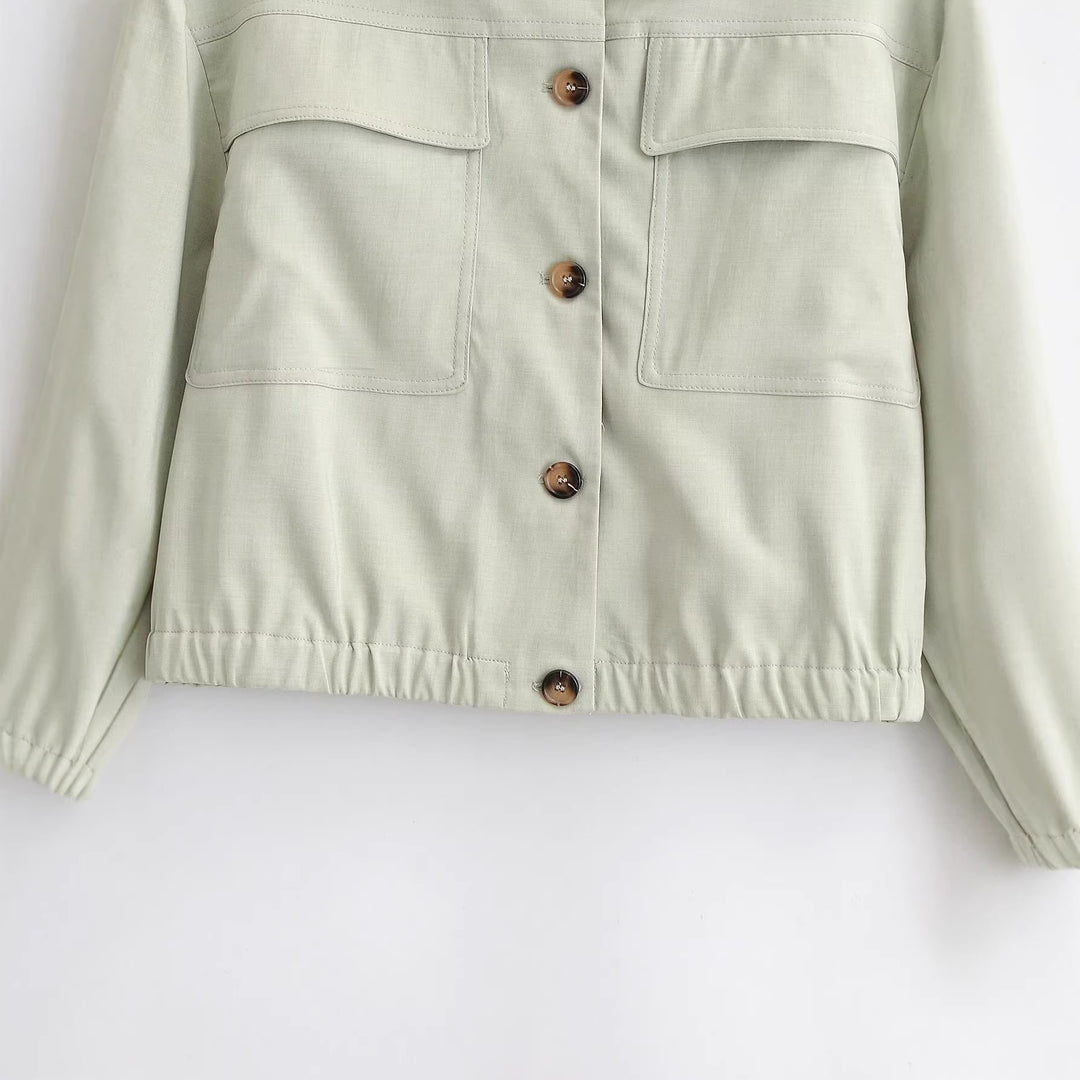 Damen kurzgeschnittene kastige Workerjacke mit Hemdkragen, aufgesetzten Brusttaschen und elastischem Saum Drune