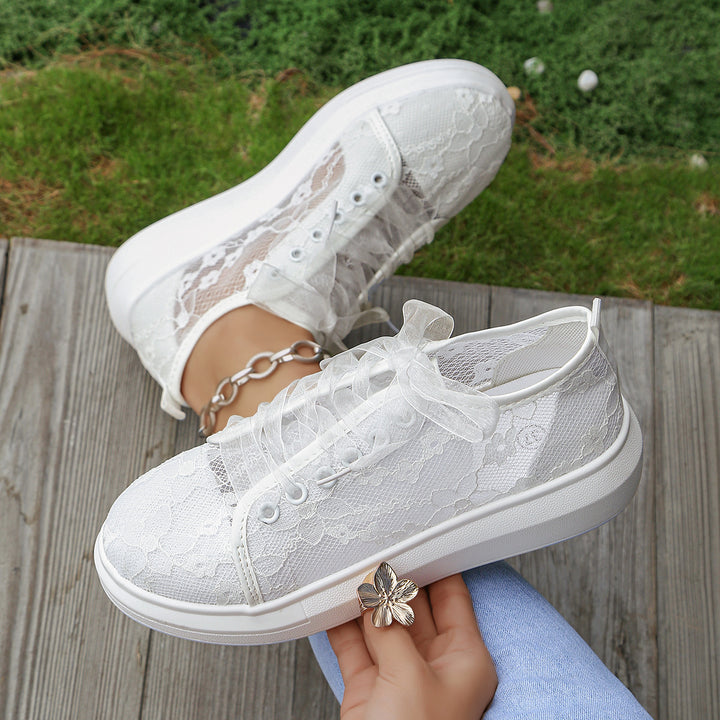 Damen Plateau-Sneaker mit Spitzen-Overlay und transparenten Organzabändern Drune