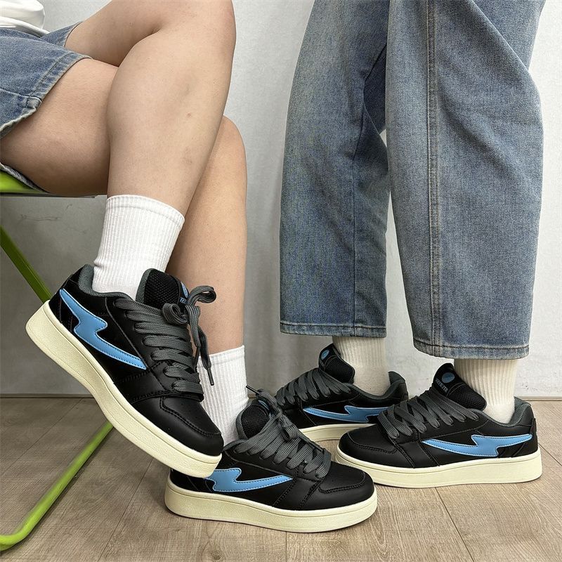 Damen sportliche Sneaker mit gepolstertem Schaft von Drune