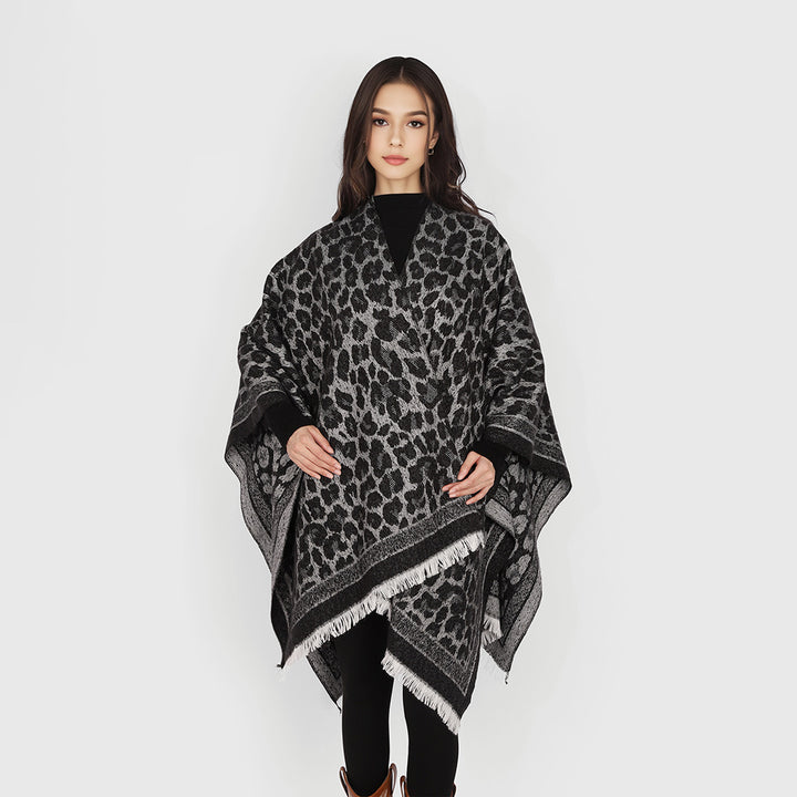 Damen Jacquard-Capeponcho mit Leo-Struktur und Fransensaum Drune
