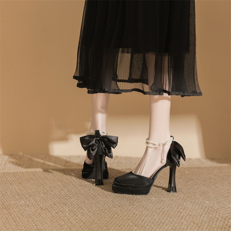 Damen Satin-Plateau-Pumps mit dekorativer Schleife und verstellbarem Knöchelriemen Drune