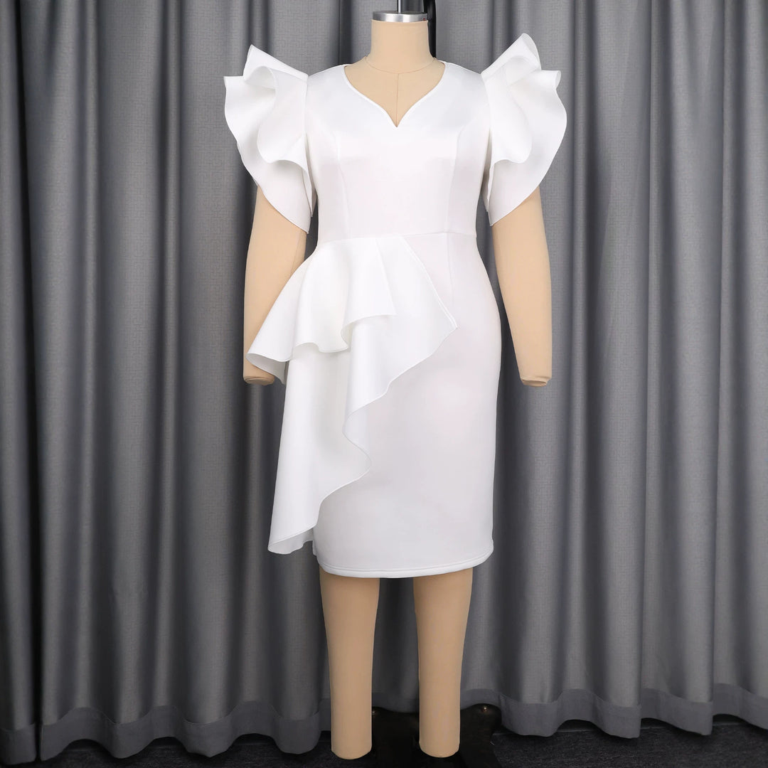 Damenkleid mit voluminösen Rüschen und asymmetrischem Saum Drune