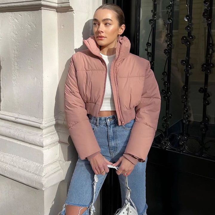 Damen nan kurz geschnittene gesteppte Cropped-Steppjacke mit hohem Stehkragen, verdecktem Reißverschluss und elastischem Rippenbund Drune