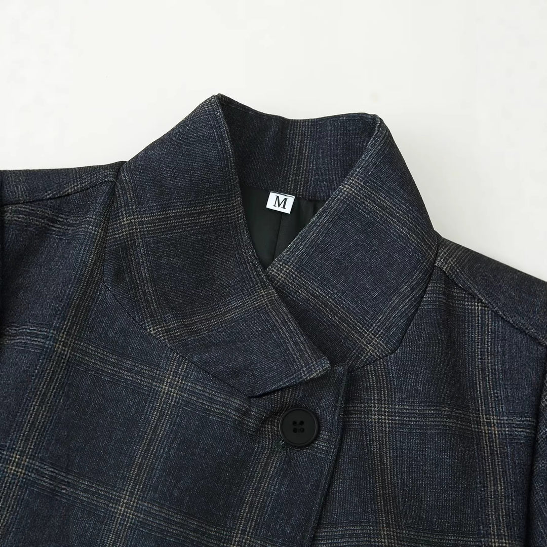 Damen Karierter Kurzblazer mit Stehkragen und Pattentaschen Drune