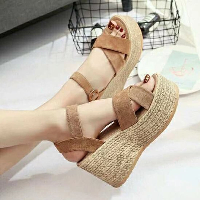 Damen Plateau-Sandalen mit modischen Kreuzriemen und stabilem Korkabsatz Drune