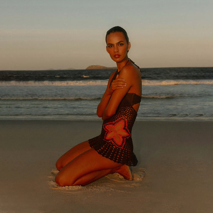 Damen gehäkelter Strandüberwurf mit floralen Akzenten Drune