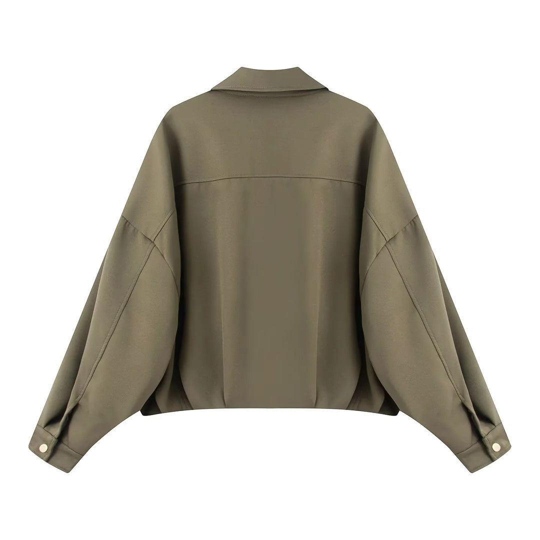 Damen nan cropped Overshirt-Jacke mit überlanger Ärmelpartie, großen Pattentaschen und verdeckter Druckknopfleiste Drune