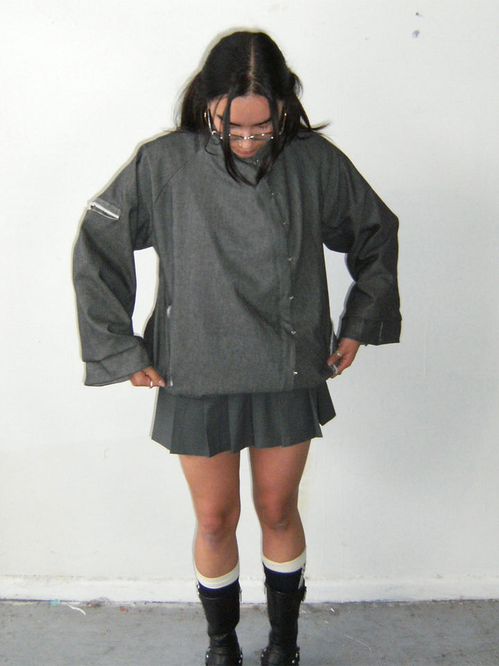 Damen Oversize-Boxy-Jacke mit asymmetrischem Druckknopfverschluss und Ärmeltasche Drune