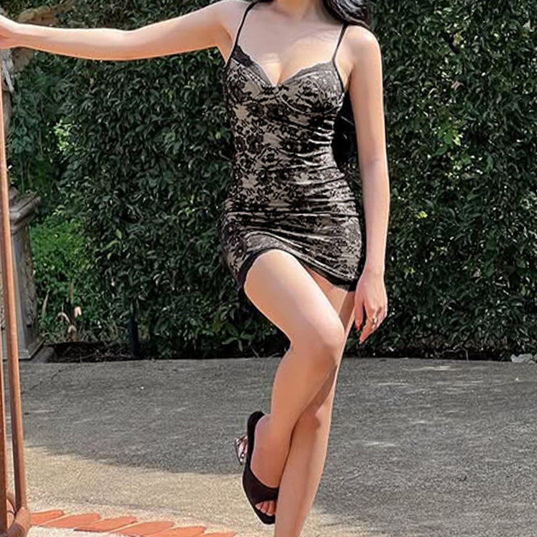 Damen Spitzenkleid mit verführerischen Details Drune