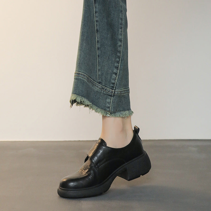 Damen Loafer mit breitem Klettverschluss und skulpturaler Plateau‑Blocksohle Drune