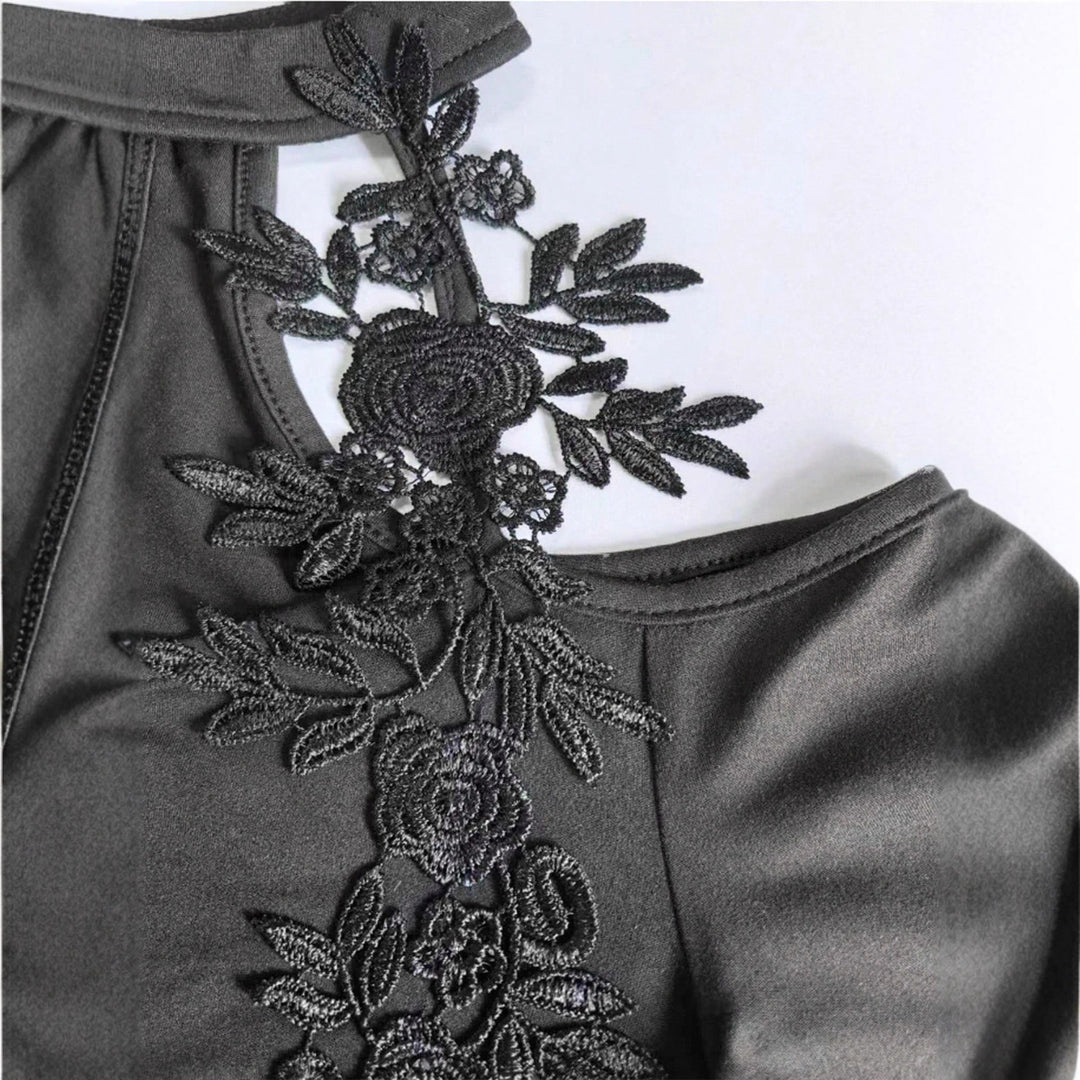 Damen nan schulterfreies Langarm-Top mit Chokerkragen, floralen Spitzenapplikationen und tailliertem Schößchen Drune