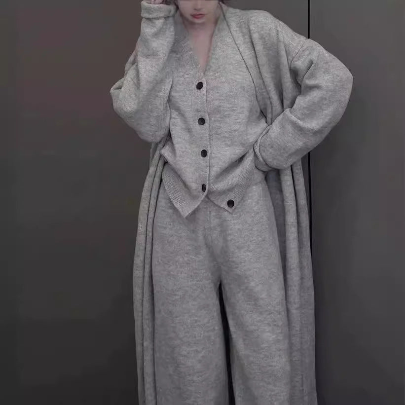 Damen Strickensemble mit wärmendem Cardigan und bequemen Hosen Drune