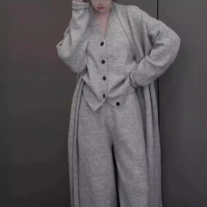 Damen Strickensemble mit wärmendem Cardigan und bequemen Hosen Drune
