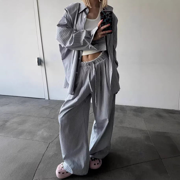 Damen lässiges Zweiteiler-Set mit weiten Hosen und gestreiftem Hemd