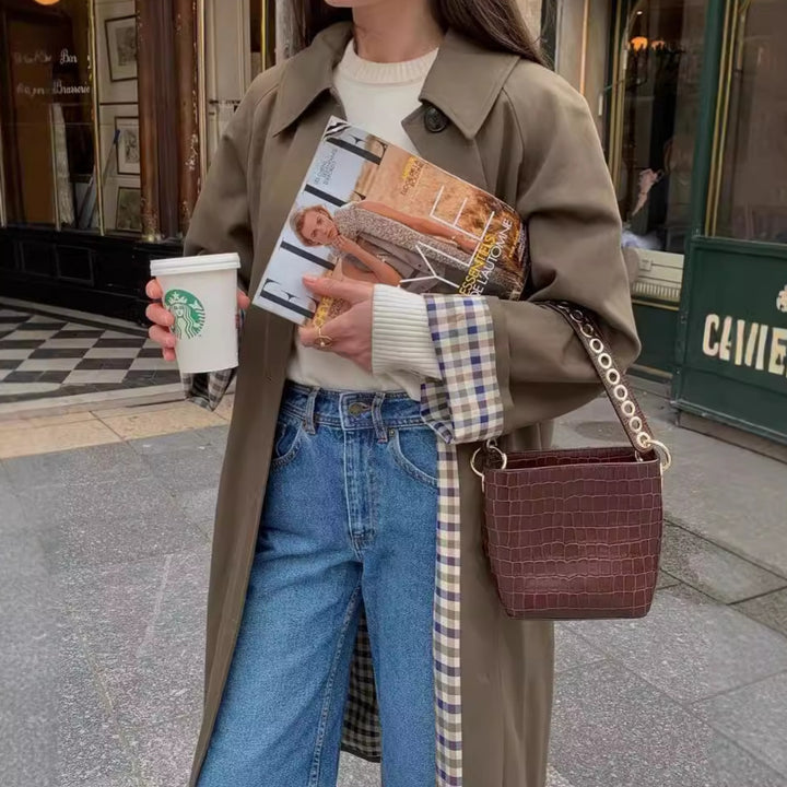 Damen modischer Trenchcoat mit Karodetails und praktischen Taschen Drune