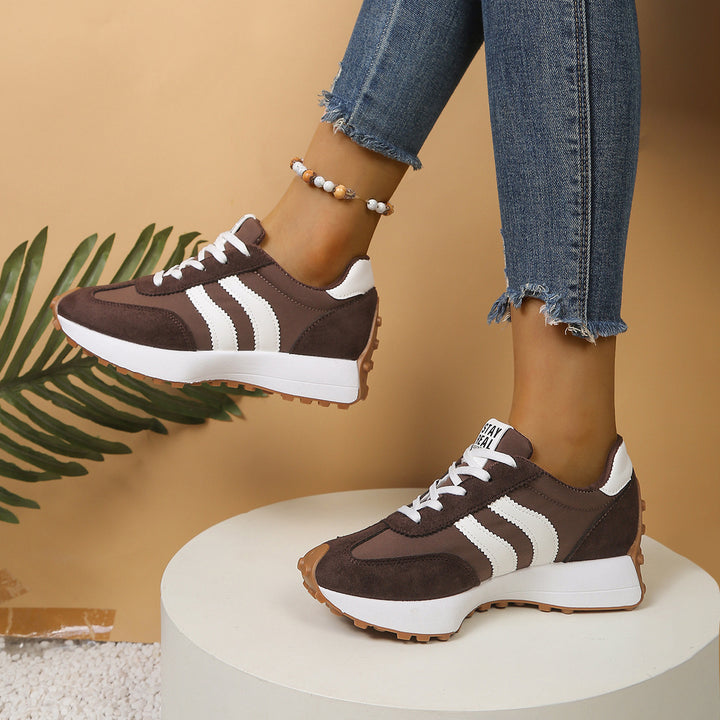 Damen Retro-Plateau-Sneaker mit Velours- und Mesh-Mix Drune