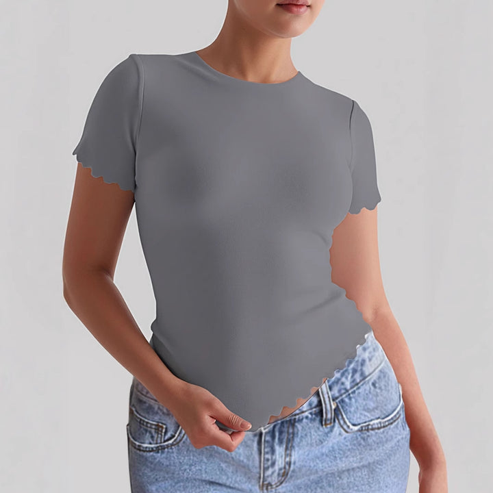 Damen Kurzarm-T-Shirt mit geschwungenen Säumen und figurbetonter Passform Drune