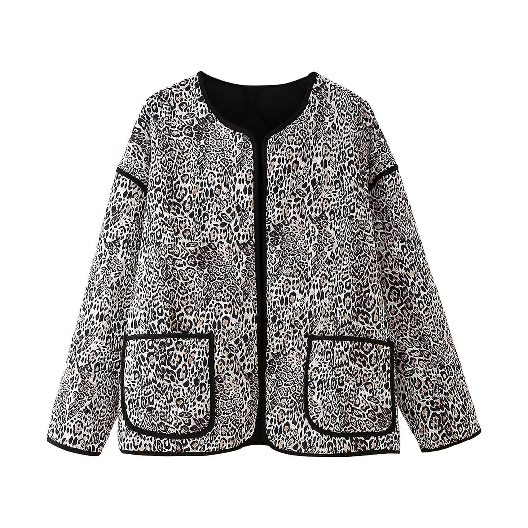 Damen nan gesteppte Kurzjacke mit Leoprint, offenem Rundhalsausschnitt, kontrastpaspel und aufgesetzten Taschen Drune