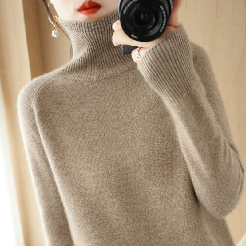Damen Luxus-Feinstrick-Rollkragenpullover mit Daumenlochbündchen und femininer Schulterpasse Drune