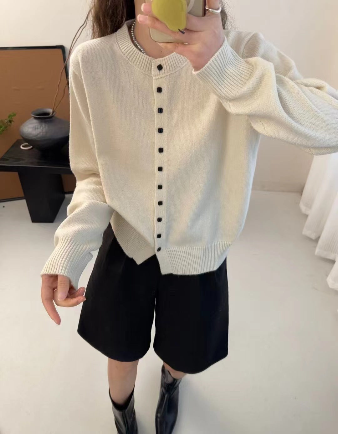 Damen edler Knopf-Cardigan aus hochwertiger Wolle Drune