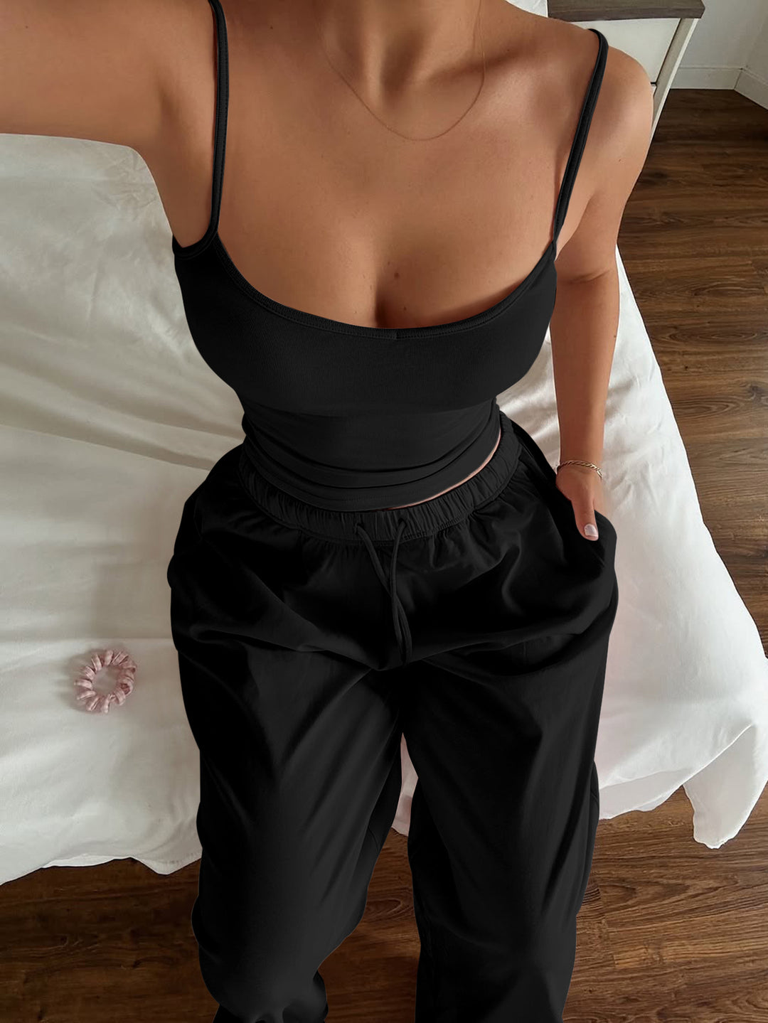 Damen Sportliches Zweiteiliges Set mit schmalem Oberteil und bequemen Hosen Drune