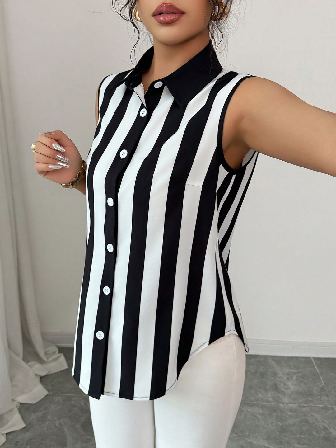 Damen Ärmellose Hemdbluse mit Kentkragen, A-Linien-Silhouette und durchgehender Knopfleiste Drune