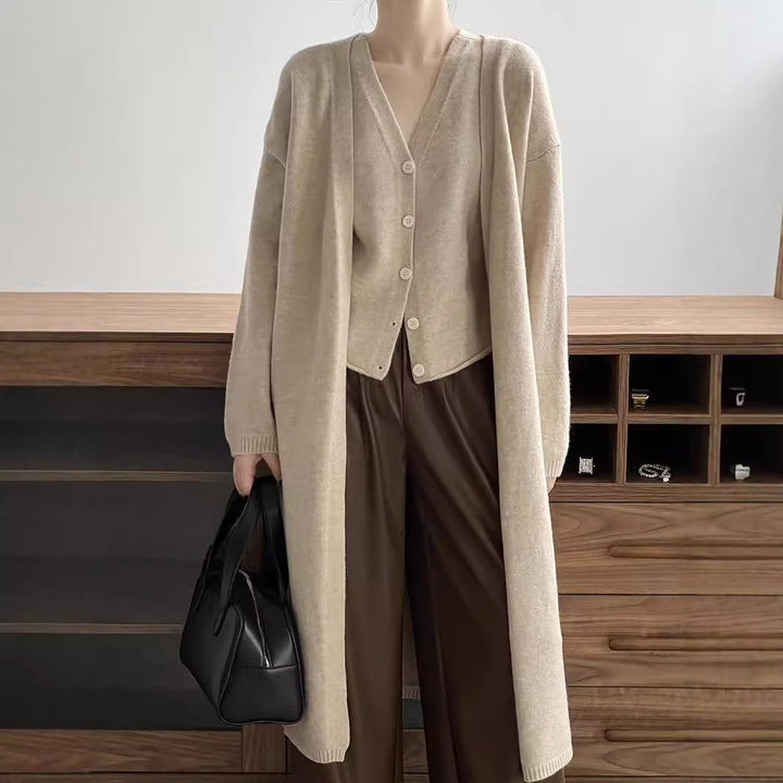 Damen Strickensemble mit V-Ausschnitt und Knopfdetail Drune