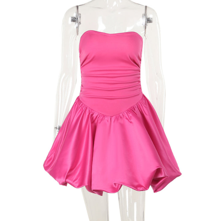 Damen kurzes A-Linien Kleid mit schulterfreiem Design und glatter Satin-Oberfläche Drune