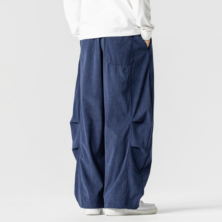 Herren nan weite Cordhose mit Tunnelzug, Bundfalten und relaxed Fit Drune