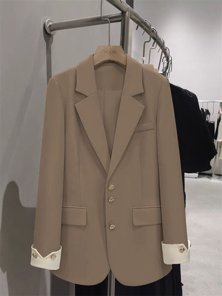 Damen Eleganter Blazer mit goldenen Knopfdetails Drune