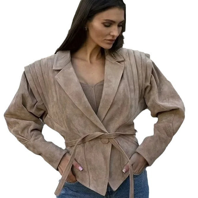 Damen Kunstleder-Bikerjacke mit strukturiertem Design und taillierbarem Gürtel Drune