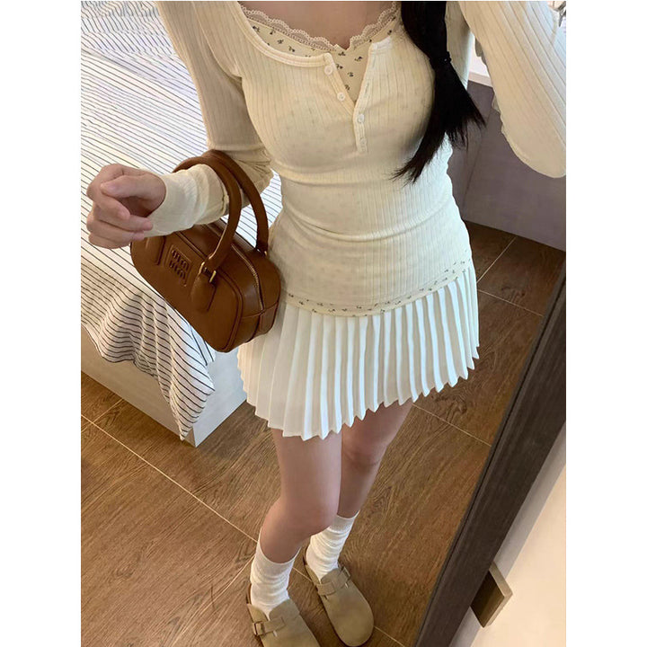 Damen Langarmshirt mit dekorativem Knopfleisten-Design und zarten Rippstrickdetails