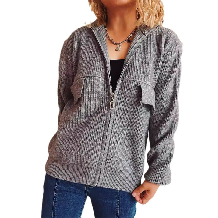 Damen modische Strickjacke mit hohem Kragen und praktischen Taschen Drune