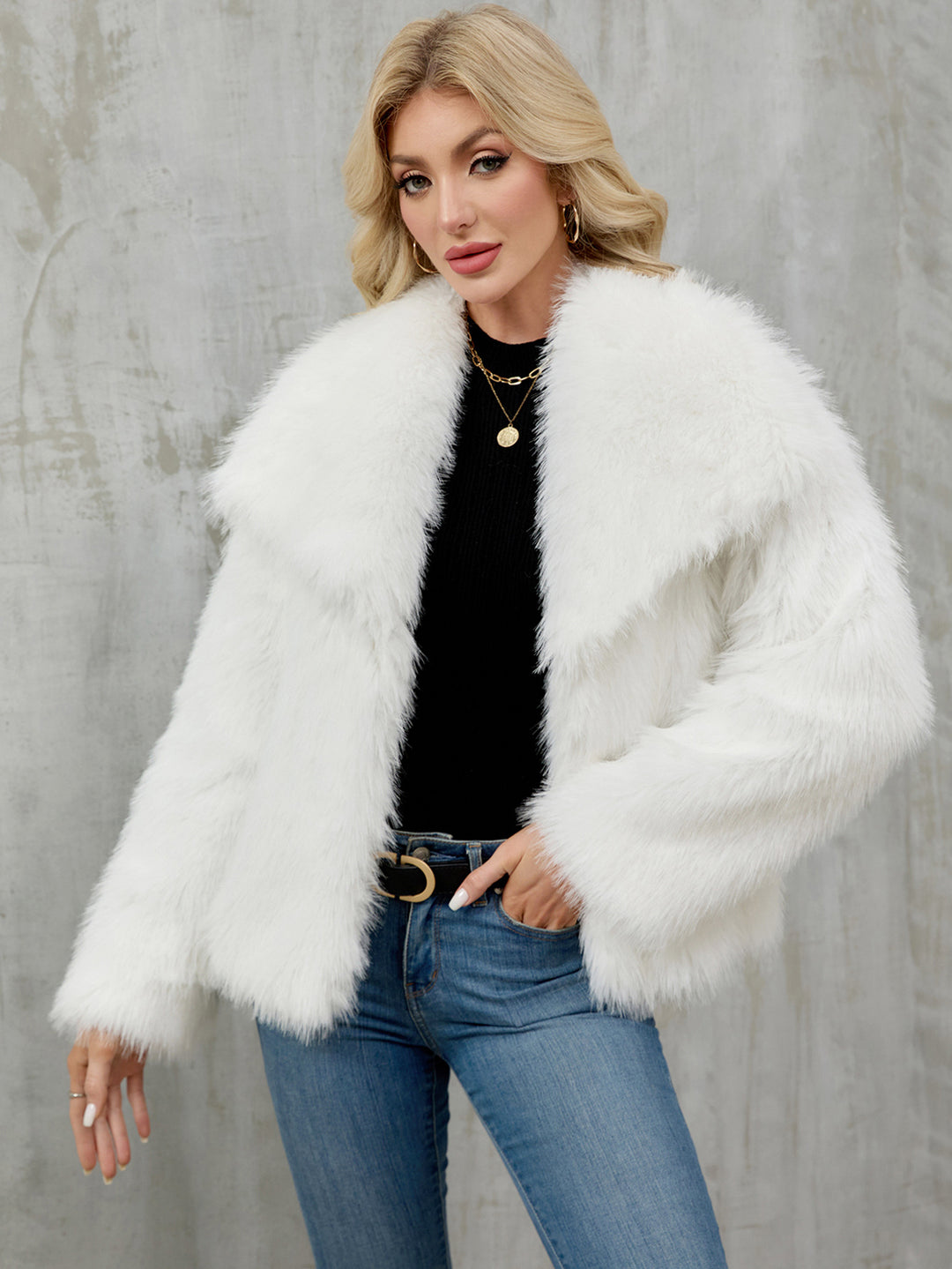Damen Flauschige Kunstpelzjacke mit oversized Schnitt und voluminösen Ärmeln Drune