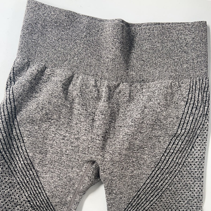 Damen Funktionsleggings mit atmungsaktivem Design und strukturierten Einsätzen Drune