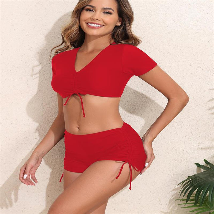 Damen Sportlicher Bikini-Set mit kürzeren Shorts und verstellbarem Oberteil Drune