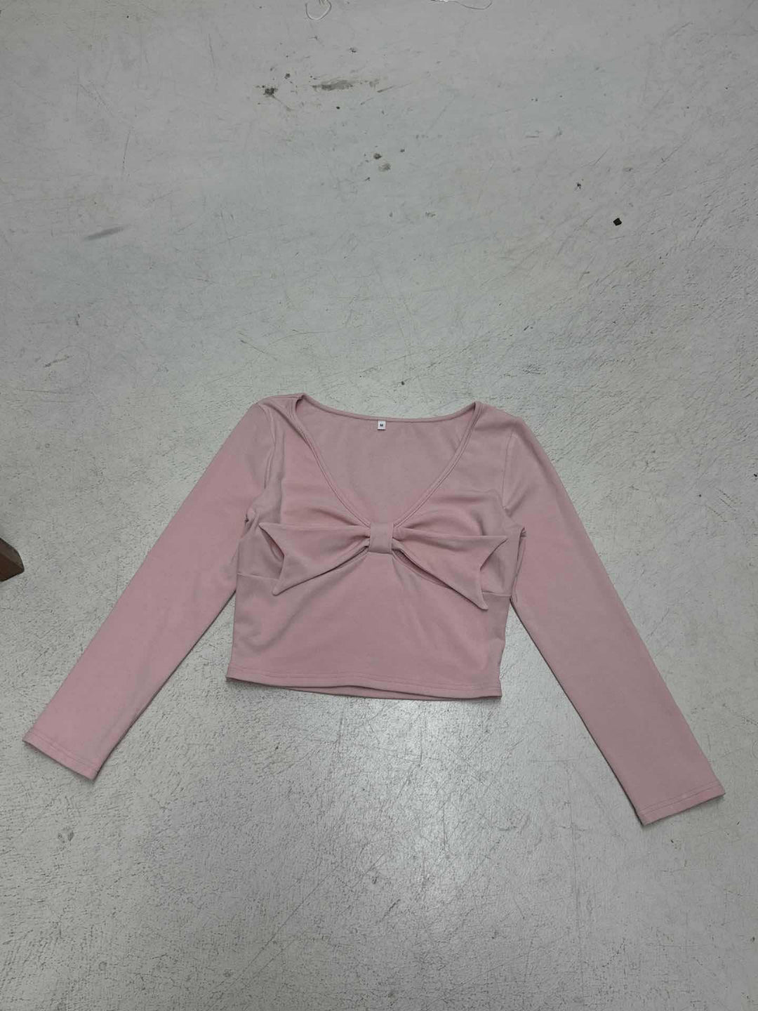Damen nan Cropped-Longsleeve mit dekorativer Schleifenfront, V-Ausschnitt und figurbetonter Passform Drune