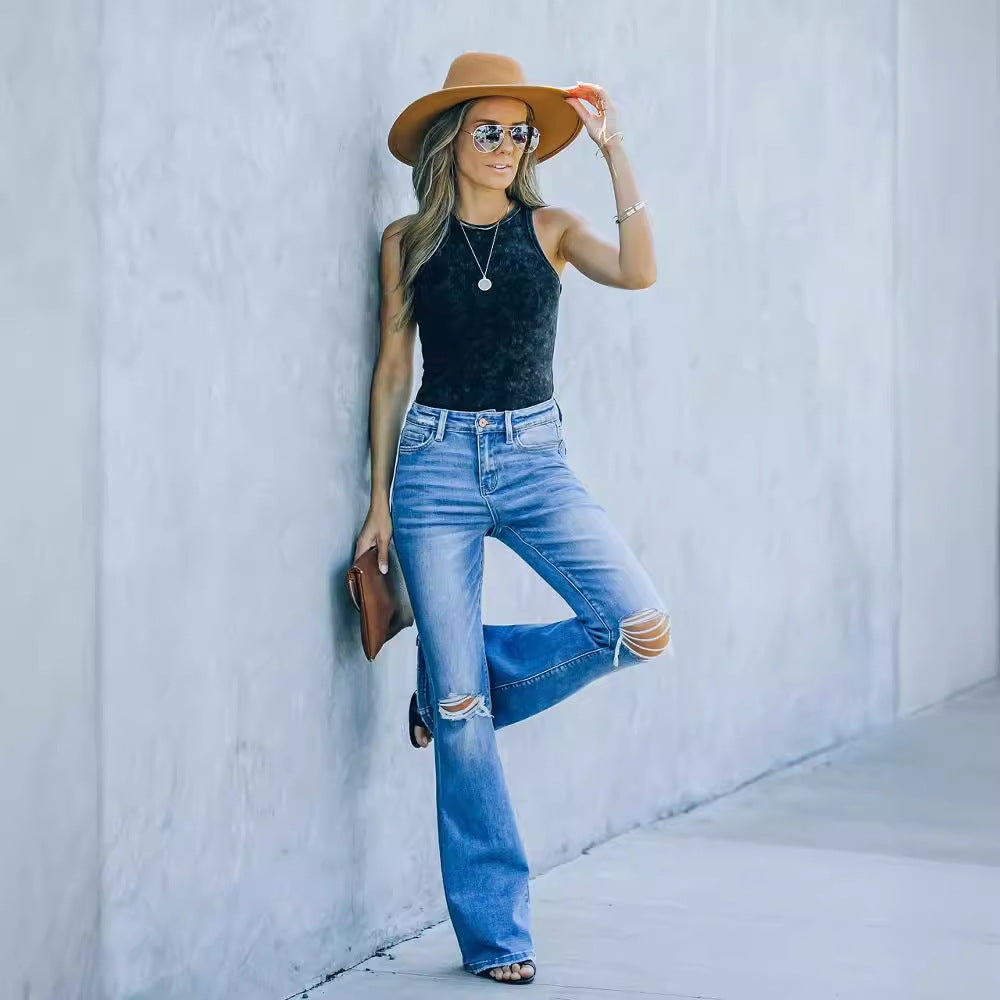 Damen Schlagjeans mit Distressed-Details und hohem Bund Drune