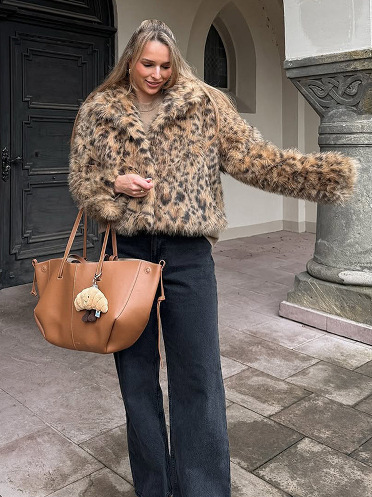 Damen Kurze Kunstpelzjacke im Leo-Muster mit kastiger Silhouette und weitem Kragen Drune