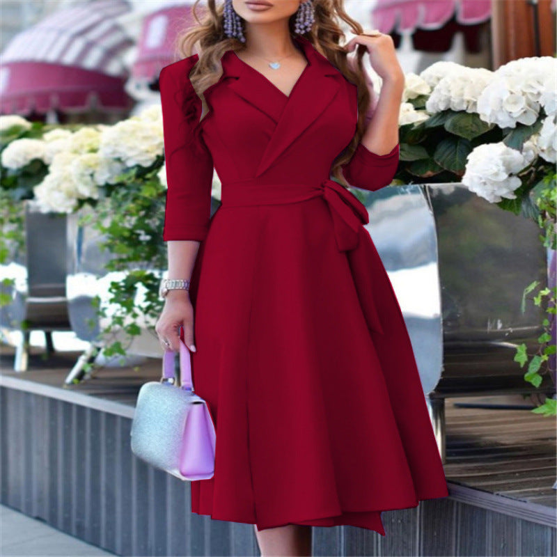 Damen Wickelkleid mit floralem Design und elegantem Kragen Drune