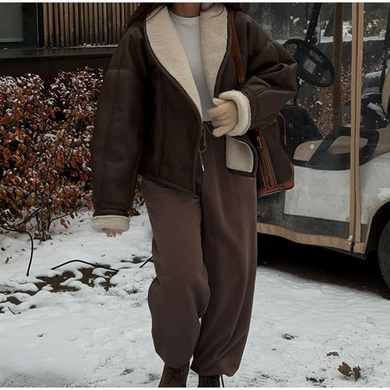 Damen modische Kunstlederjacke mit weich gefüttertem Kragen Drune