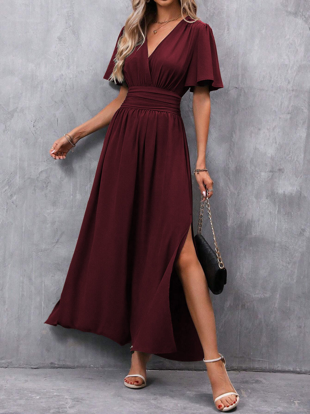 Damen maxikleid mit fließendem Schnitt und eleganten Ärmeln Drune