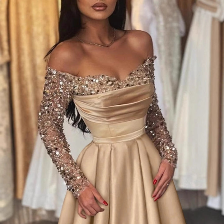 Damen Elegantes Ballkleid mit schimmerndem Oberteil und langen, bestickten Ärmeln Drune
