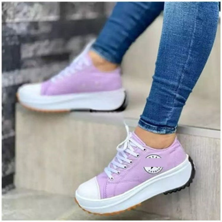 Damen Plateausneaker aus Canvas mit gezackter Gummilaufsohle und verstärkter Zehenkappe Drune