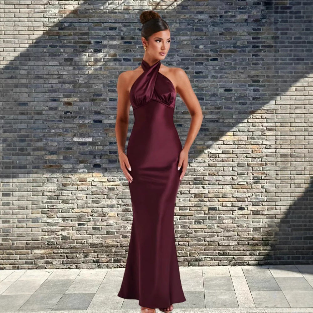 Damen Abendkleid mit elegantem Halterneck und figurschmeichelnder Silhouette Drune
